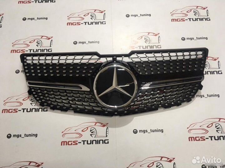 Решетка на Mercedes GLK 12-15г. Diamond Дистроник
