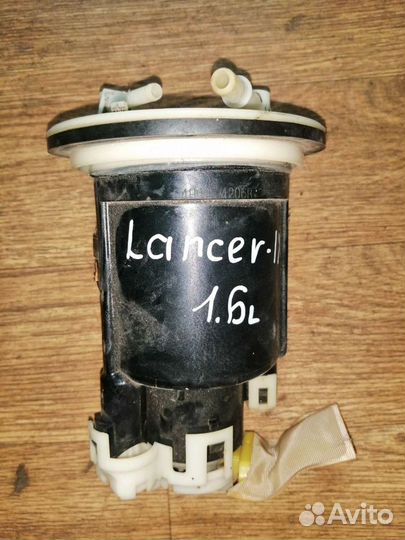 Топливный насос Mitsubishi Lanser 9