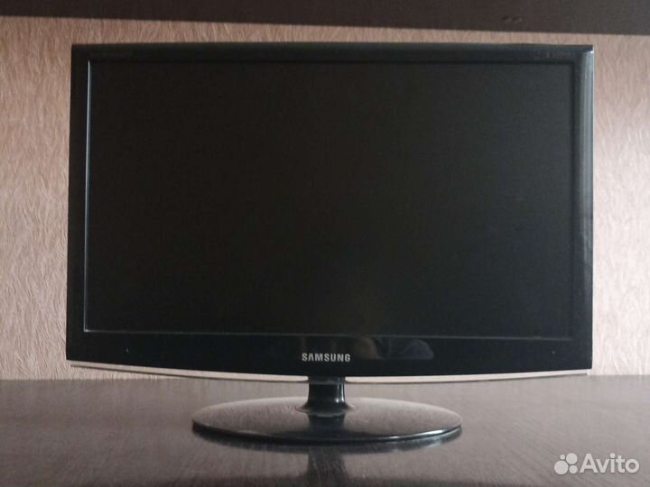 Монитор Samsung