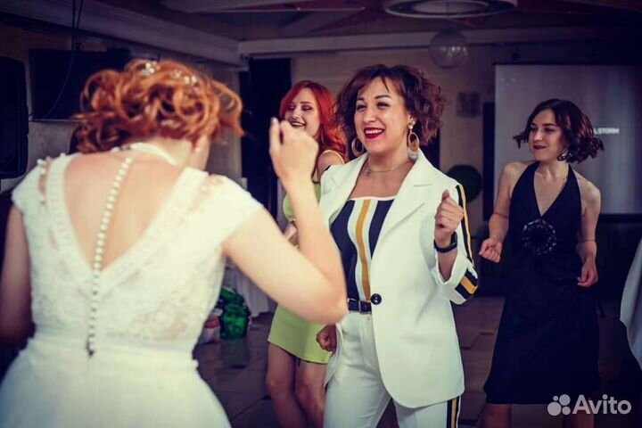 Поющая Ведущая, Ди-джей, Тамада