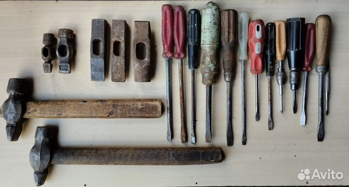 Тиски и другие инструменты СССР