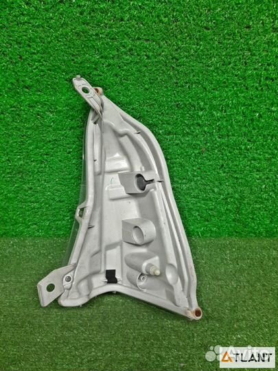 Габарит передний правый nissan leaf