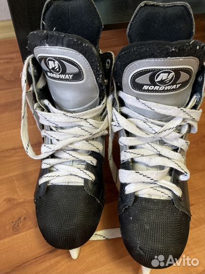 Коньки хоккейные 36 размер