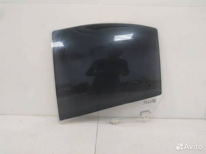 Стекло двери задней левой Nissan Almera Classic B1