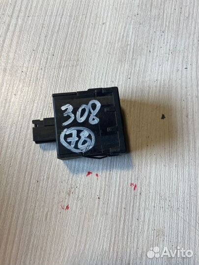 Кнопка корректора фар Peugeot 308 EP6