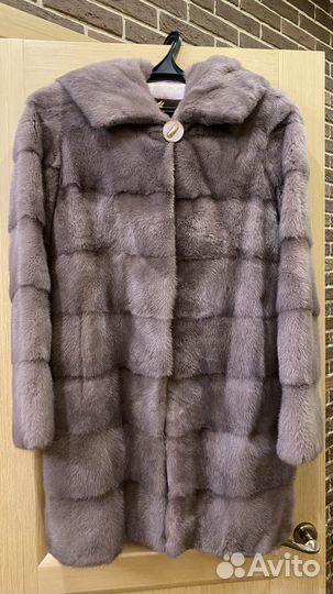 Шуба норковая с капюшоном 46