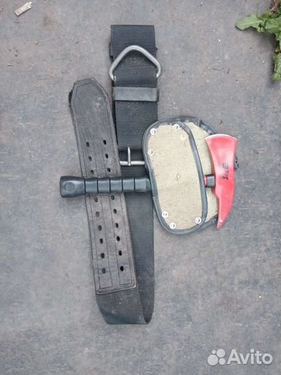 Пояс для пожарного и, карабин и топор с чехлом