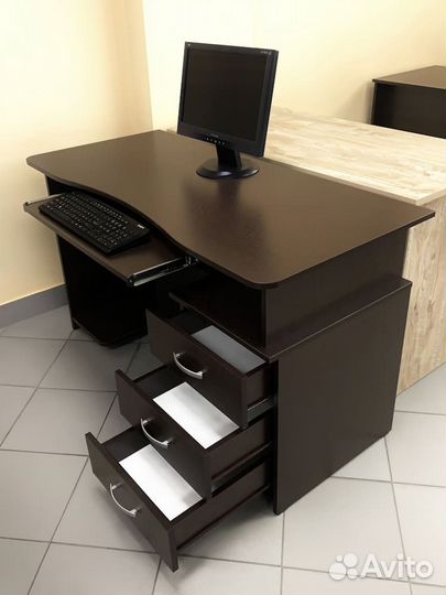 Компьютерный стол для компьютера sokol 10486