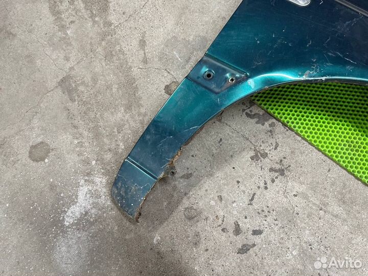 Крыло правое Volkswagen golf 3