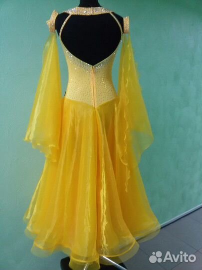 Продается платье для бальных танцев