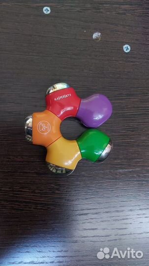 Usb хаб knows uk-07 от Kaspersky lab