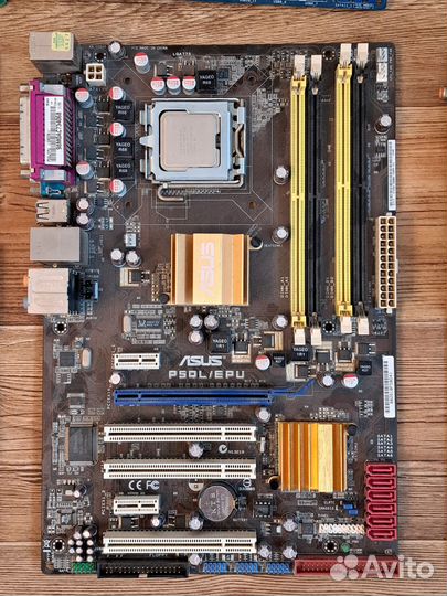 Материнская плата с процессором