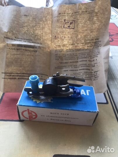 Приставка к швейной машинке зиг- заг