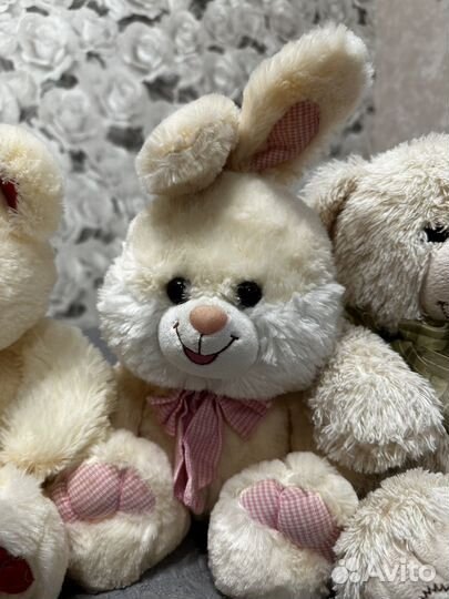 Игрушки детские мягкие / игрушка медведь и зайка
