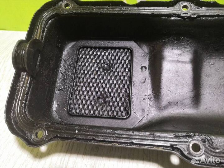 Крышка головки блока (клапанная) Ауди 80 90 Б4