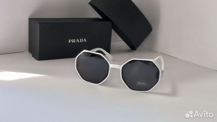 Очки prada