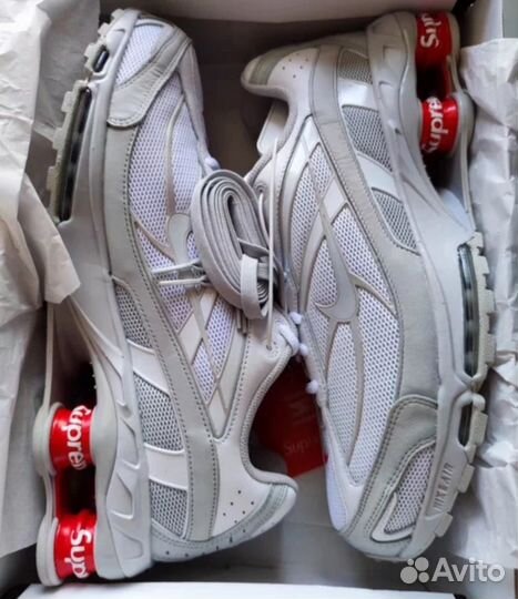 Nike shox x supreme