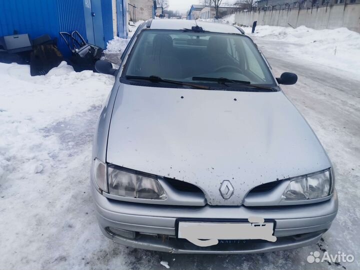 В разборе Renault Megane 1 Classic 2.0 f7r МКПП
