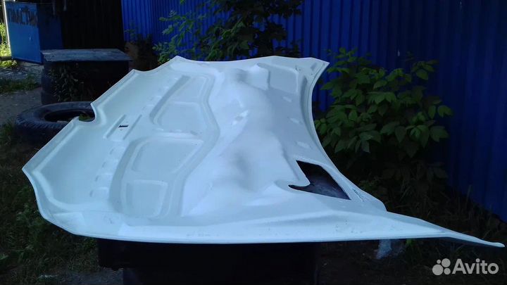 Капот пластиковый Mercedes Sprinter Classic W909