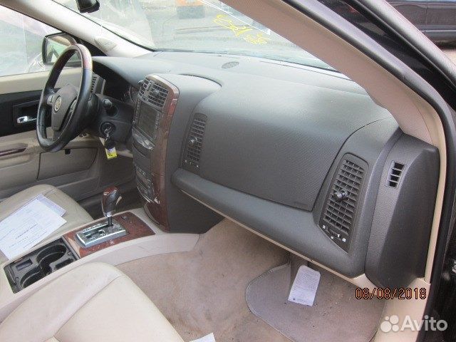 Разбор на запчасти Cadillac SRX