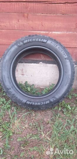 Michelin X-Ice North 4 215/60 R17