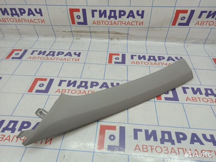 Обшивка стойки передней левой верхняя Kia Rio 4 85