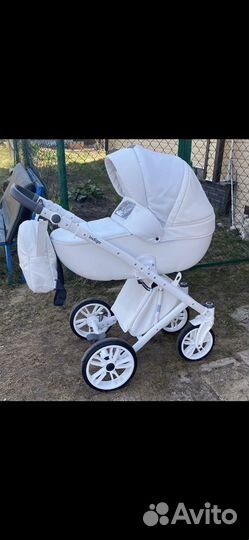 Коляска 2 в 1 эко кожа. В подарок Варежки-муфты