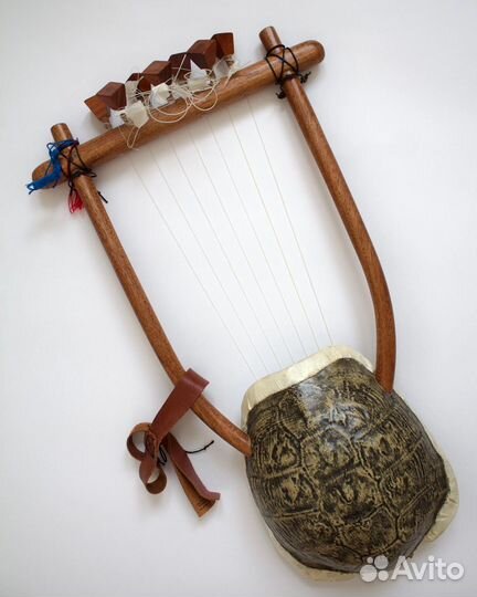 Древнегреческий музыкальный инструмент Лира