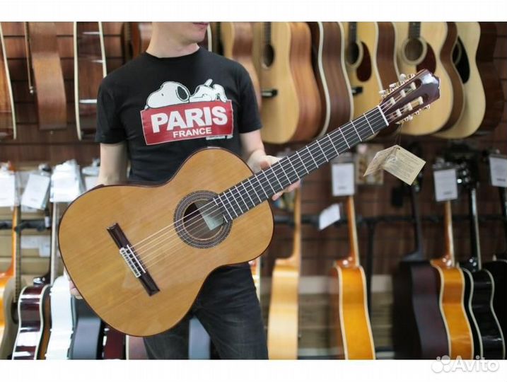 Perez 640 Cedar классическая гитара