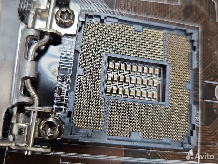 Материнская плата нерабочая