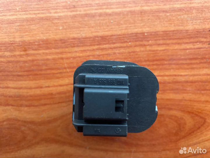 Кнопка управления зеркалами Vw Golf 5 BKC 2005