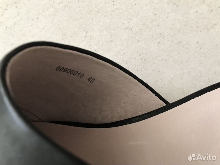 Туфли натур кожа новые Pierre Cardin, 39- 40