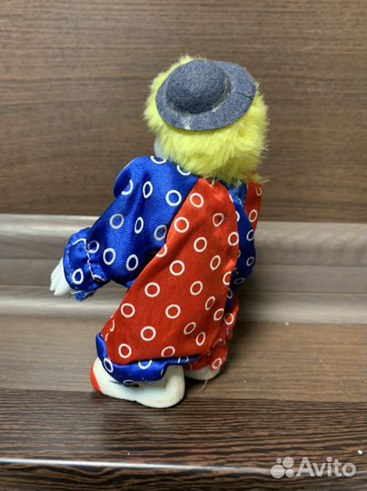 Фарфоровый клоун. Кукла