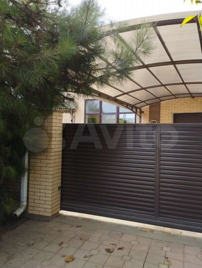 Дом 292 м² на участке 10,4 сот.