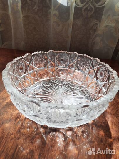 Ваза хрустальная