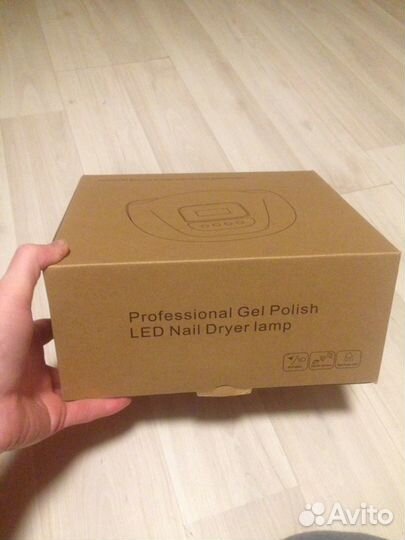 Led лампа новая для маникюра 54W