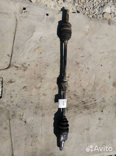 Привод передний правый Mitsubishi Colt Z21A 4A90