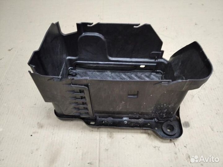 Кронштейн АКБ w156 GLA-class 133.980 45 AMG 2018