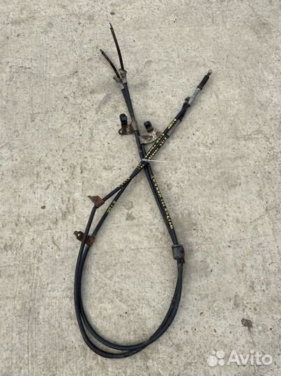 Трос ручника Toyota Corolla120 NZE121