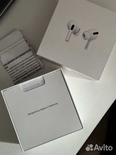 Продаю наушники airpods pro 1 поколения