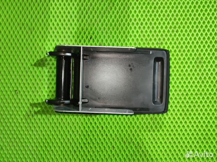 Подлокотник Volkswagen Golf Plus