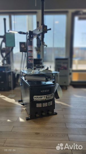 Шиномонтажный станок 22 дюйма