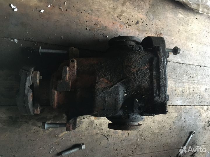 Редуктор заднего моста бмв Е87 МКПП 2010