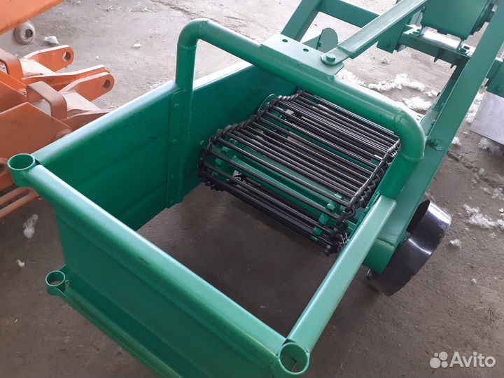 Копатель корнеплодов ЮрМашТрио КН-1, 2023