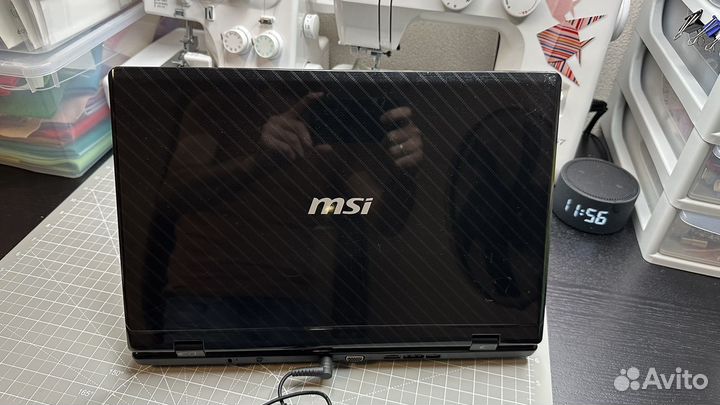 Ноутбук MSi