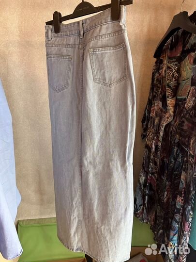 Джинсовая юбка длинная с разрезом