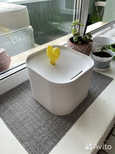 Фонтан поилка для кошек