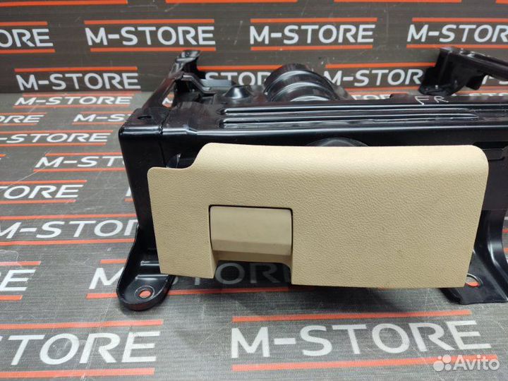 Салазки сиденья передние правые Volkswagen Touareg