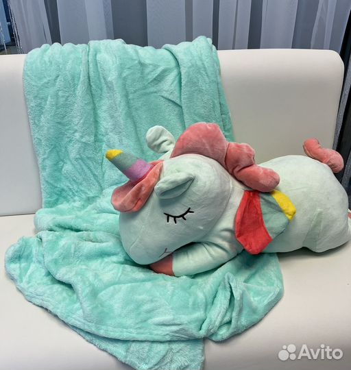 Игрушка с пледом