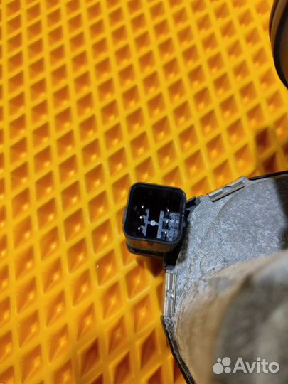 Дроссельная заслонка Bmw X3 E83 3.0 N52 2007